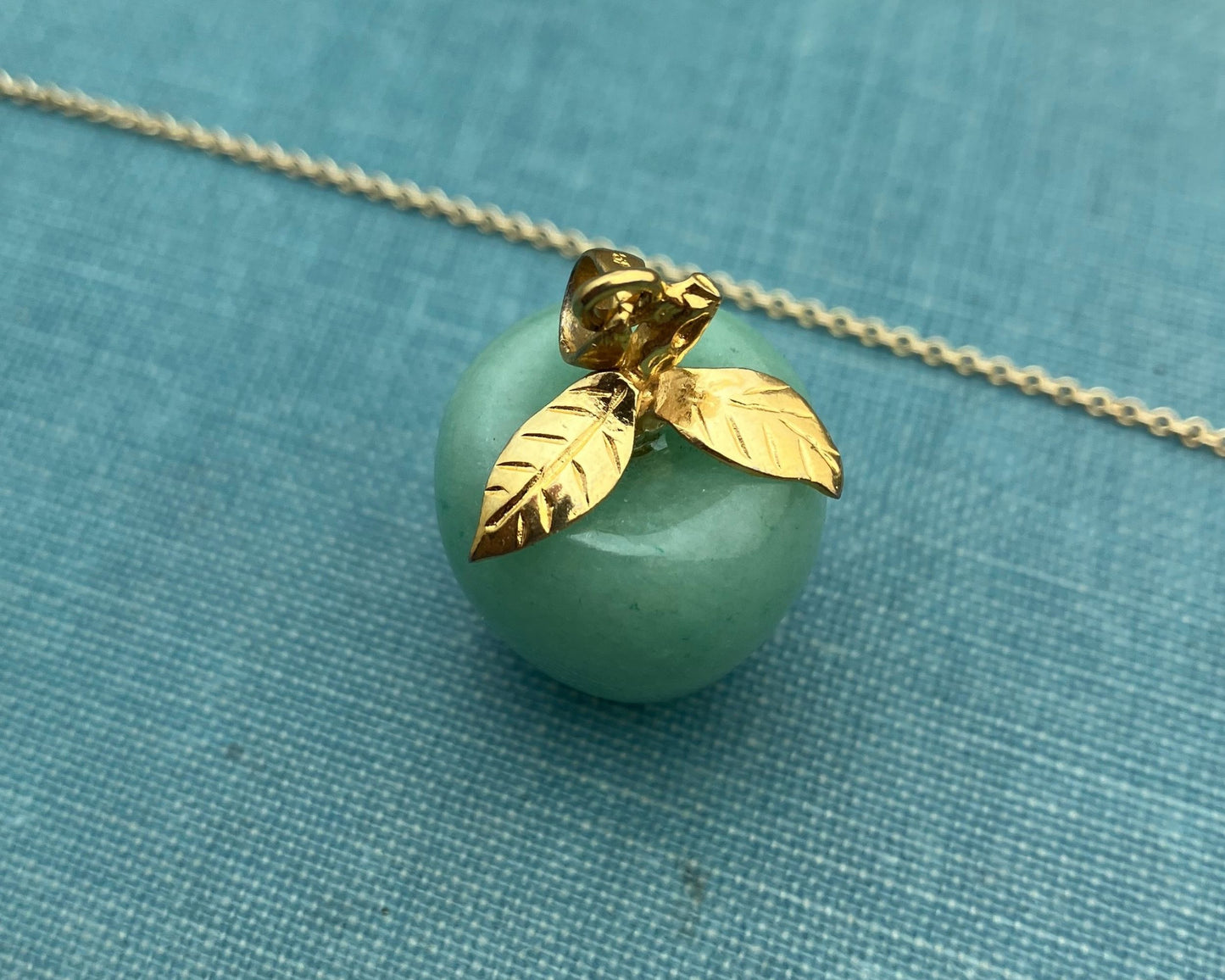 Apple Pendant