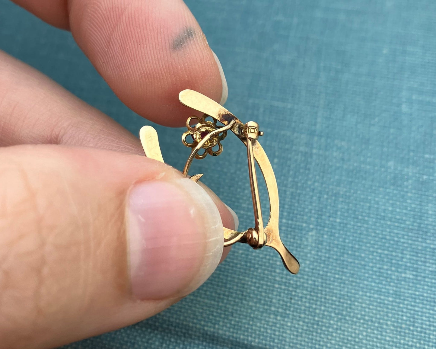 Wishbone Brooch