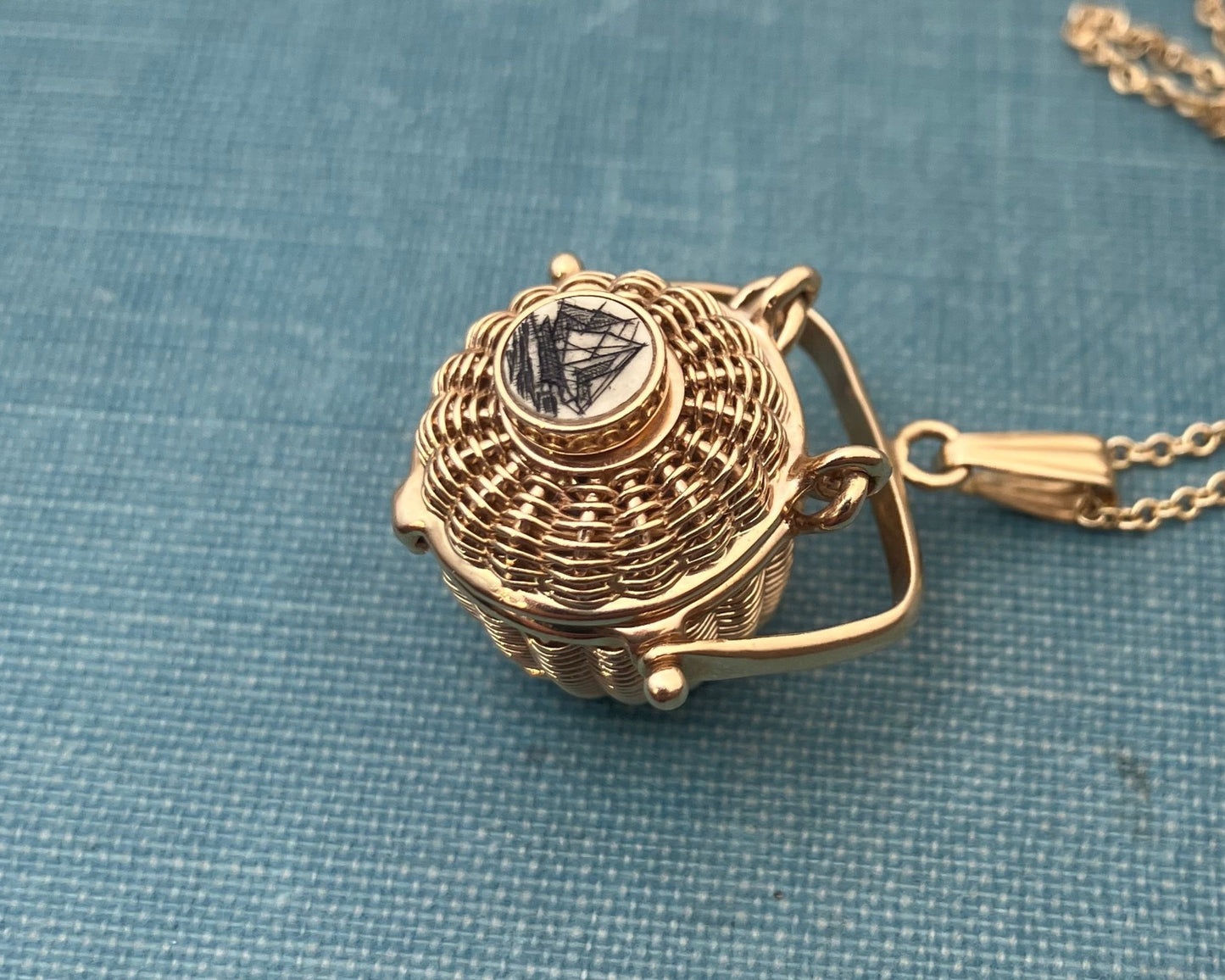 Nantucket Scrimshaw Basket