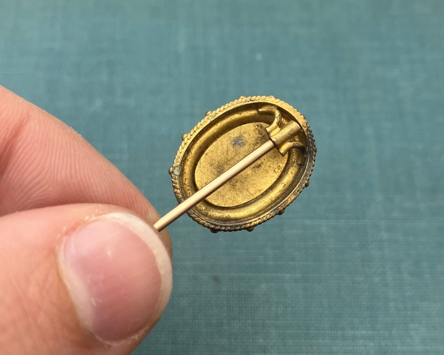 Carbuncle Stick Pin