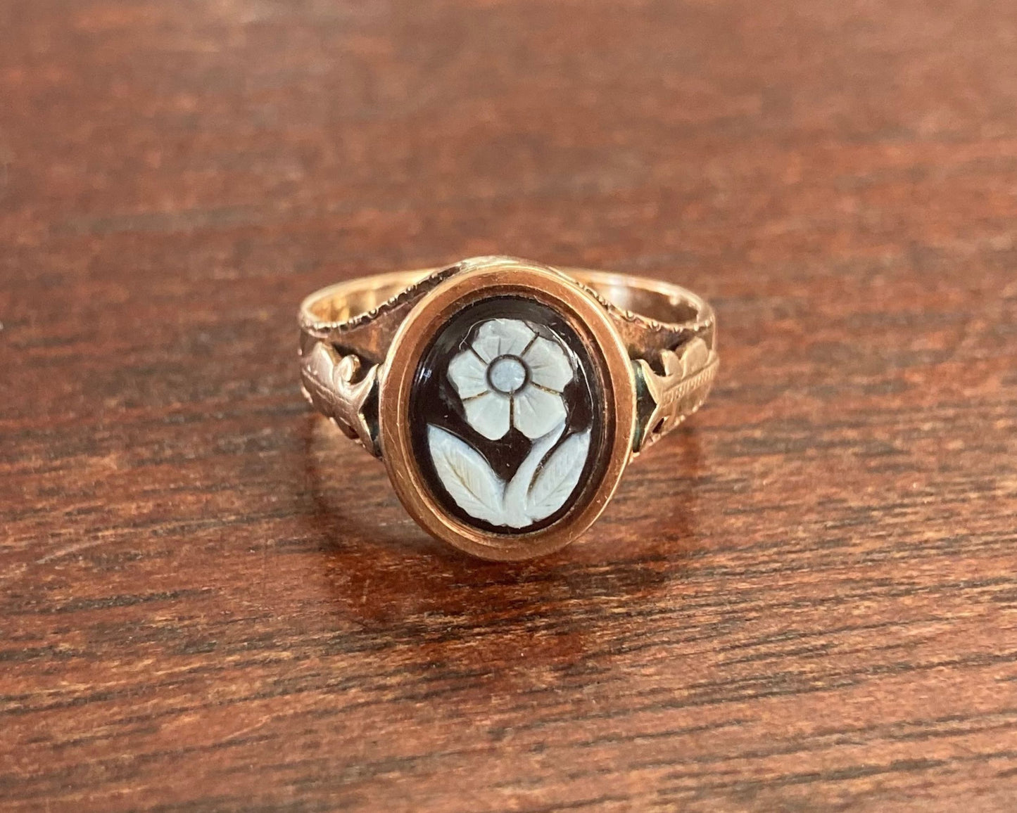 Forget Me Not Agate Cameo Ring