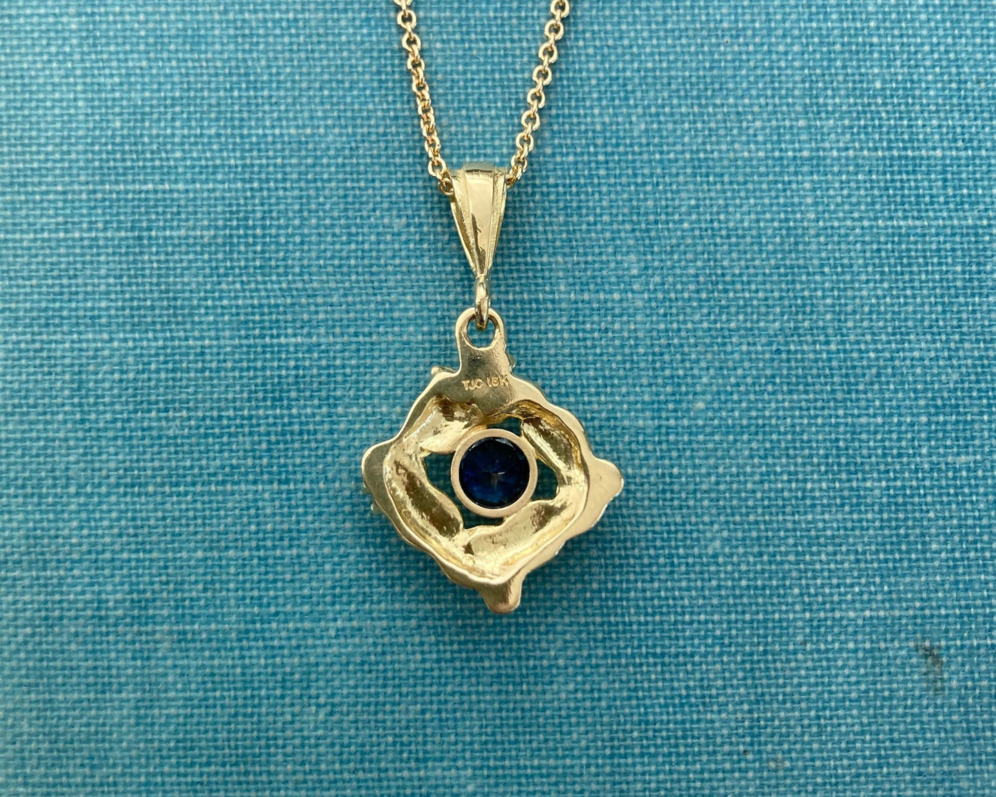 Circle Wreath Pendant with Montana Sapphire